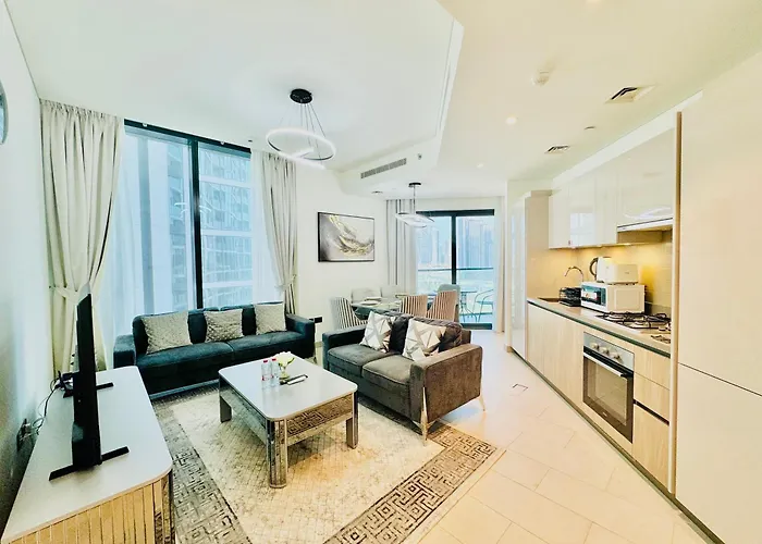 Elegant 2Br Escape In Sobha Waves Near Downtown