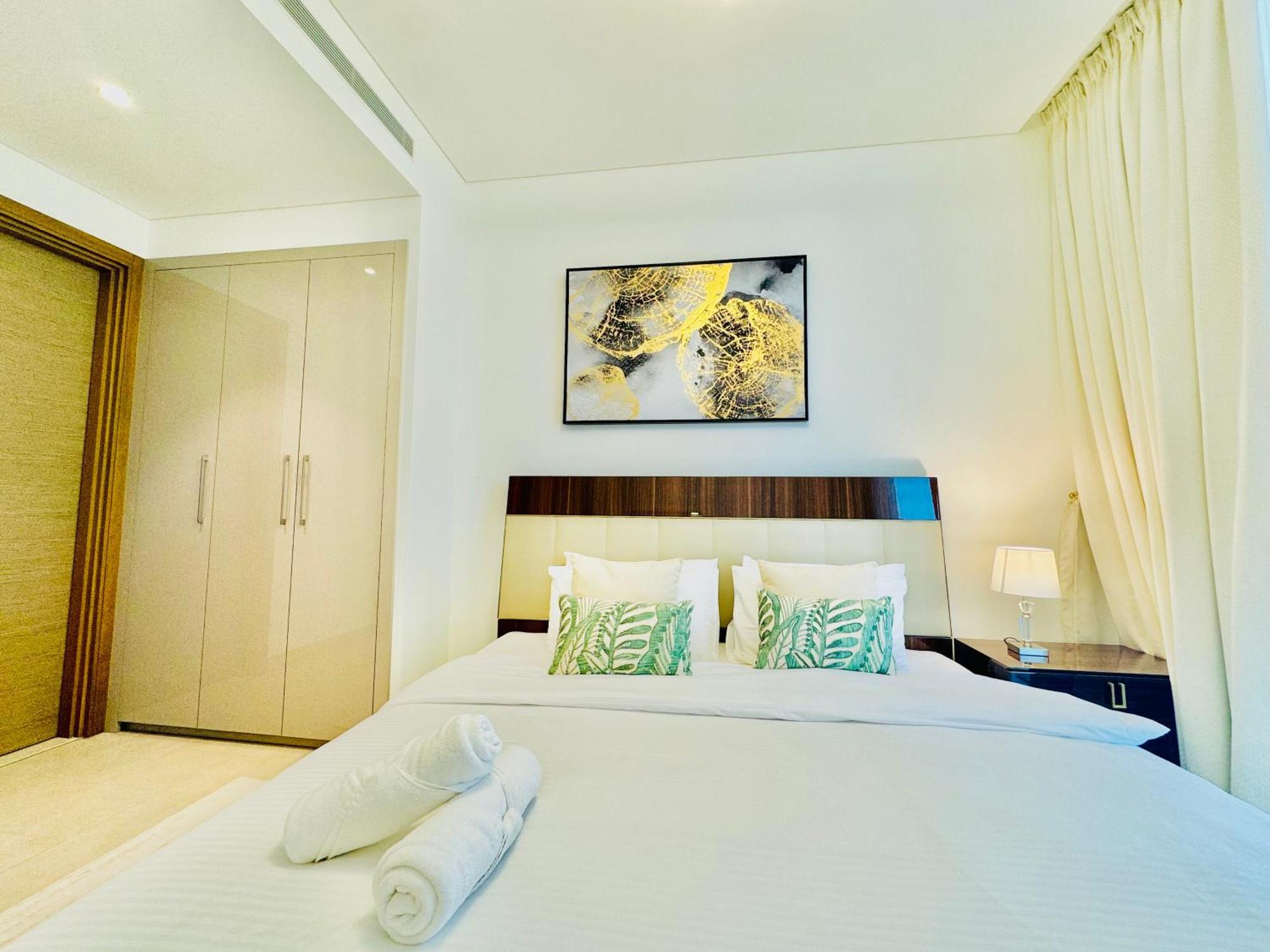 Elegant 2br Escape In Sobha Waves Near Downtown * Dubai