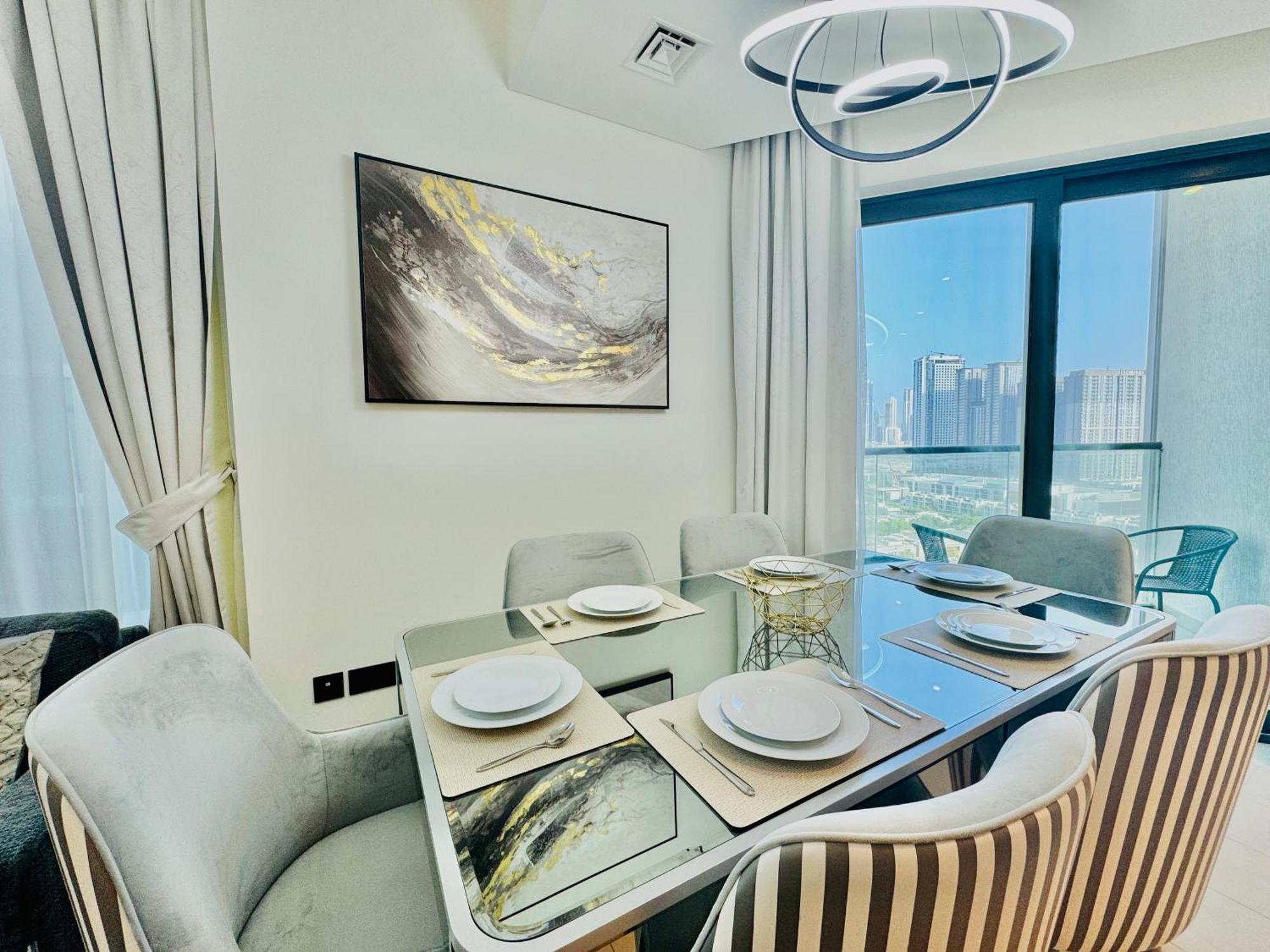 Apartment Elegant 2br Escape In Sobha Waves Near Downtown *